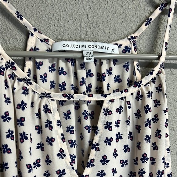 Collective Concepts Floral dress - Picture 1 of 5